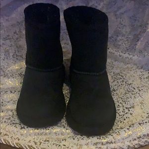 Toddle ugg black  boots size 9